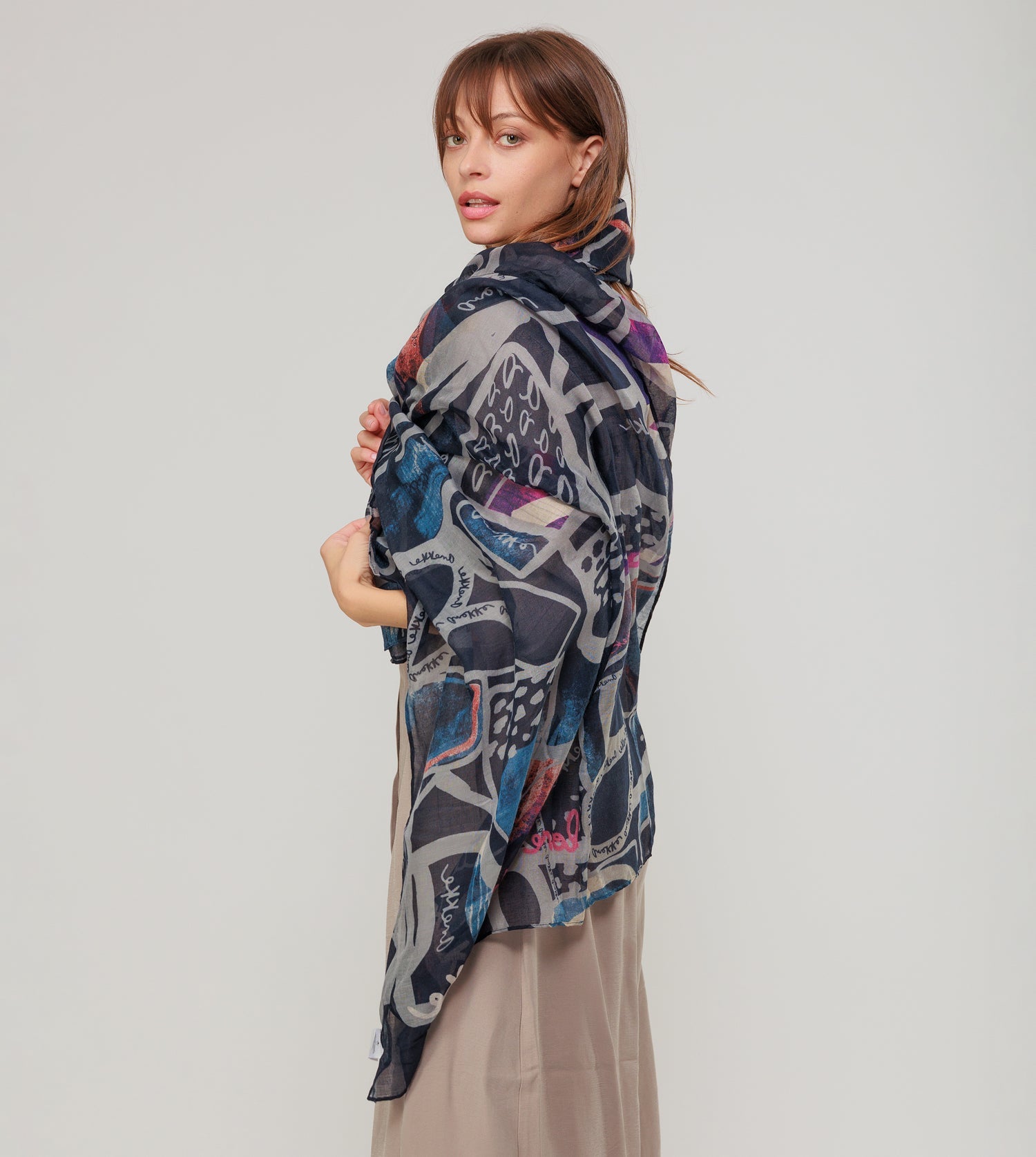 Anekke Dreamverse vzorovaná šatka 185 x 90 cm 39470-042