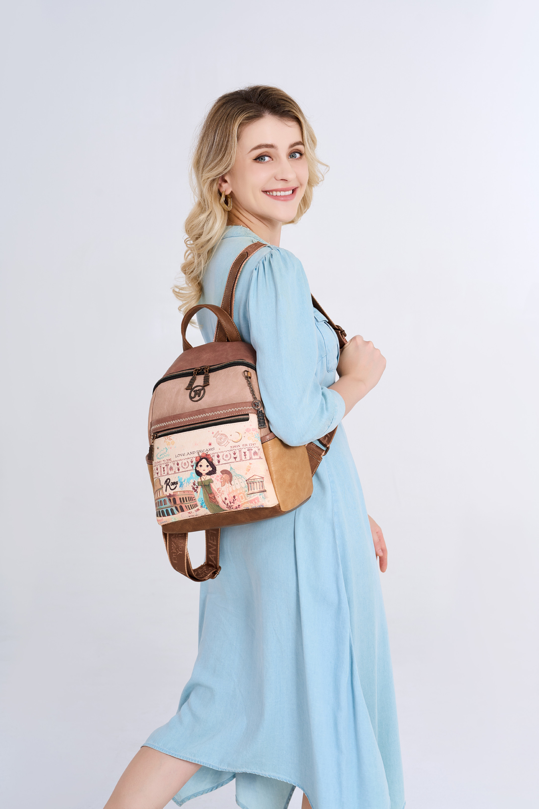 Janet Denese paktický batoh Tour Of Rome J-114