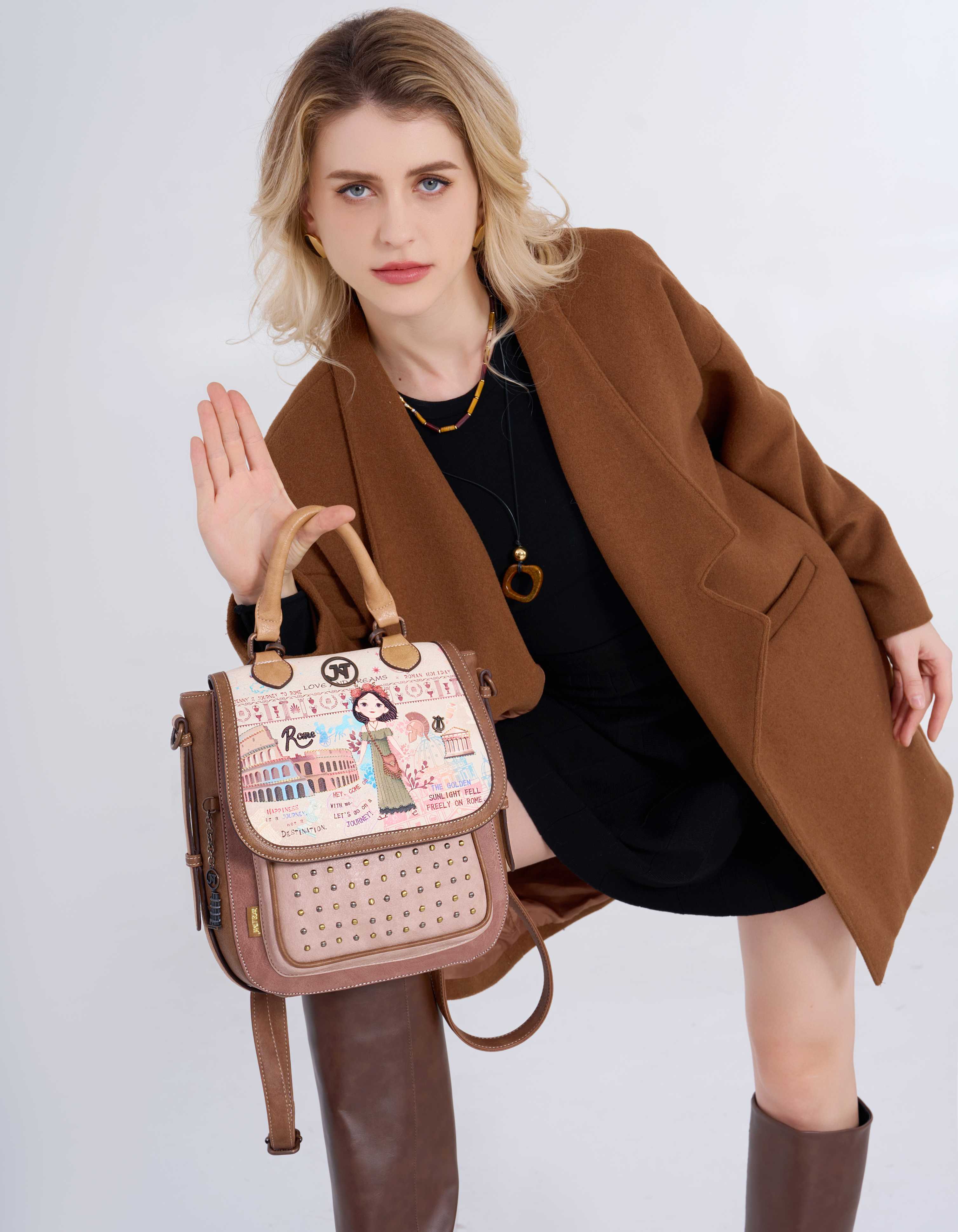 Janet Denese praktická kabelka a batoh v jednom Tour Of Rome J-038