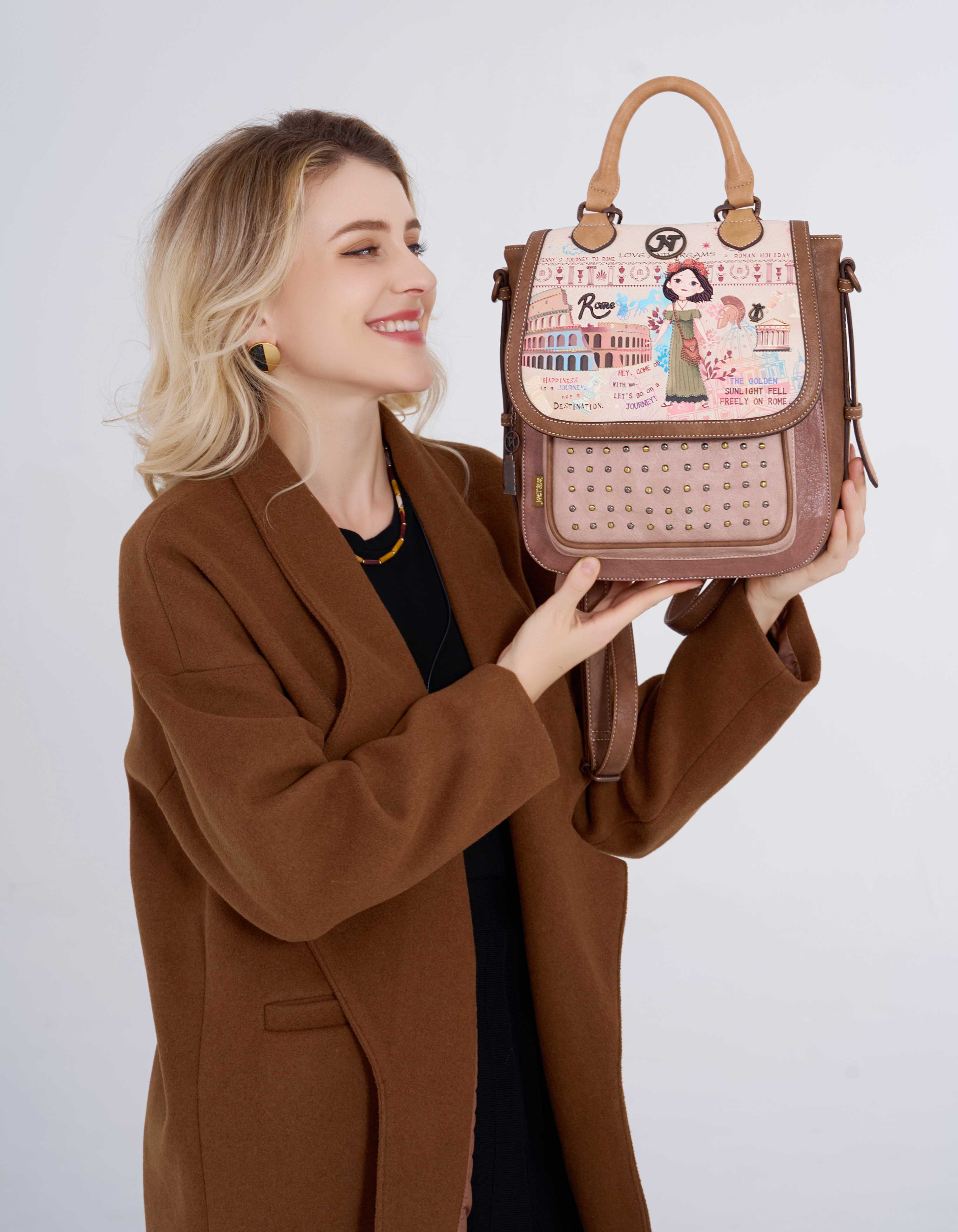 Janet Denese praktická kabelka a batoh v jednom Tour Of Rome J-038