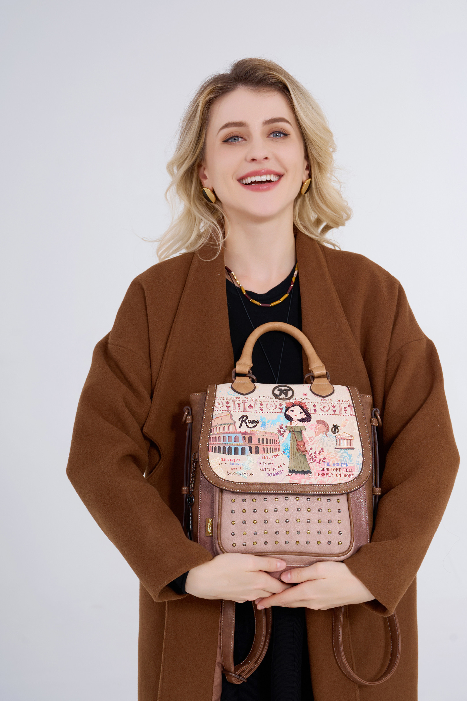 Janet Denese praktická kabelka a batoh v jednom Tour Of Rome J-038